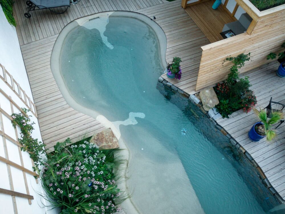 BIO.design Luftaufnahme mit Holzdeck